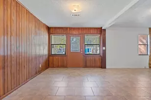 16 Linda St, Pensacola, FL 32506 - Photo 5