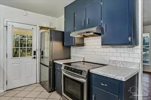 918 Montclair Rd, Pensacola, FL 32505 - Photo 13