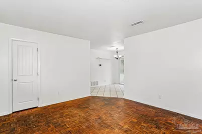 918 Montclair Rd, Pensacola, FL 32505 - Photo 7