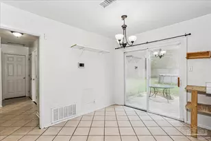 918 Montclair Rd, Pensacola, FL 32505 - Photo 9