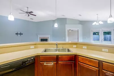 2110 Catline Cir, Navarre, FL 32566 - Photo 17