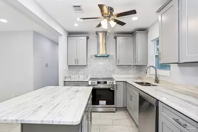 212 Shadowlawn Ln, Pensacola, FL 32507 - Photo 5