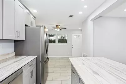 212 Shadowlawn Ln, Pensacola, FL 32507 - Photo 7