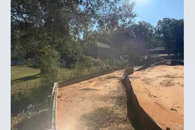 5216 Crystal Creek Dr, Pace, FL 32571 - Photo 17