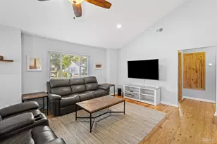 203 Berry Rd, Pensacola, FL 32507 - Photo 7