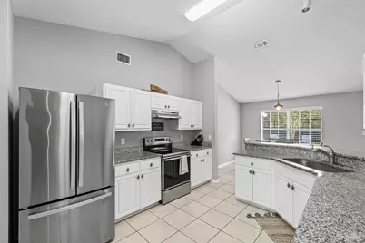 8092 Hartington Dr, Navarre, FL 32566 - Photo 39