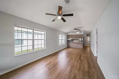 4014 Glenway Dr, Pensacola, FL 32526 - Photo 9