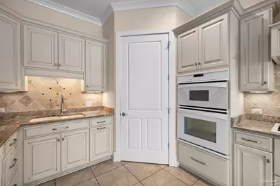 40 Highpoint Dr #B, Gulf Breeze, FL 32561 - Photo 13