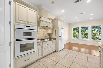 40 Highpoint Dr #B, Gulf Breeze, FL 32561 - Photo 15