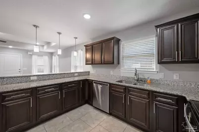 3912 Throne Ct, Milton, FL 32583 - Photo 3