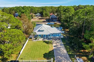 1688 College Pkwy, Gulf Breeze, FL 32563 - Photo 17