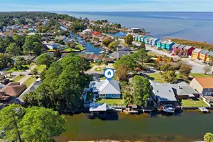 1688 College Pkwy, Gulf Breeze, FL 32563 - Photo 9