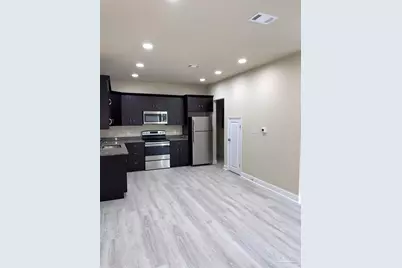 1907 Dr Martin Luther King Jr Dr #B, Pensacola, FL 32503 - Photo 5