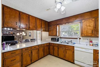 4015 Burbank Dr, Pensacola, FL 32504 - Photo 17