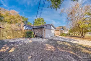 4015 Burbank Dr, Pensacola, FL 32504 - Photo 45