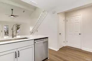 7150 Plantation Dr, Pensacola, FL 32504 - Photo 13