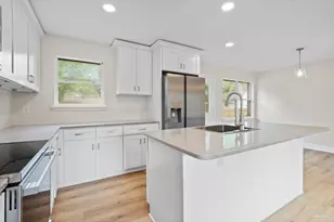 1810 Toni St, Pensacola, FL 32504 - Photo 9