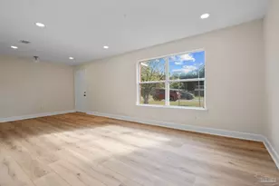 1810 Toni St, Pensacola, FL 32504 - Photo 5