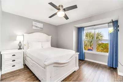 8522 Gulf Blvd #10, Navarre Beach, FL 32566 - Photo 11