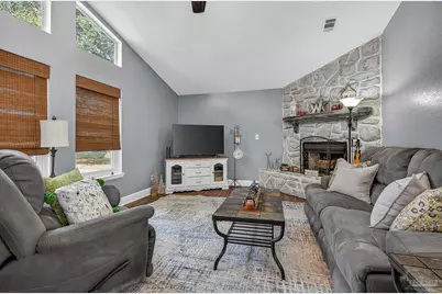 4807 Jennifer Ln, Pace, FL 32571 - Photo 5