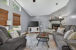 4807 Jennifer Ln, Pace, FL 32571 - Photo 5