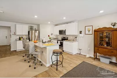 2388 Kirkwood Dr, Cantonment, FL 32533 - Photo 9