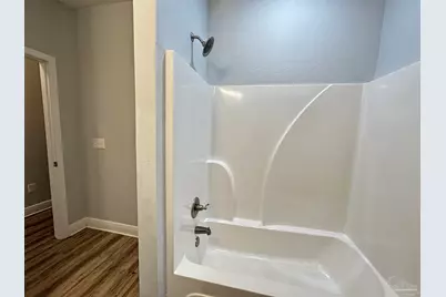 422 N N St #A, Pensacola, FL 32501 - Photo 9