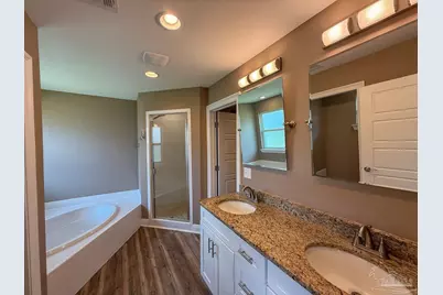 10423 Tanton Rd, Pensacola, FL 32506 - Photo 9