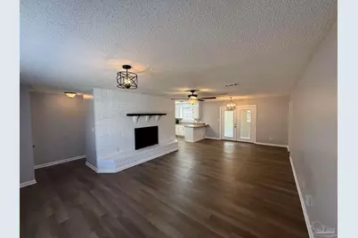 6931 Falcon Dr, Pensacola, FL 32526 - Photo 3