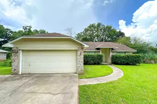 5205 Chumuckla Hwy, Pace, FL 32571 - Photo 1