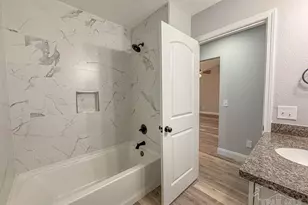 434 Hilburn Ln, Pensacola, FL 32504 - Photo 17