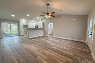 434 Hilburn Ln, Pensacola, FL 32504 - Photo 13