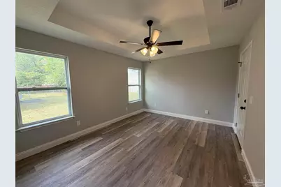 434 Hilburn Ln, Pensacola, FL 32504 - Photo 9