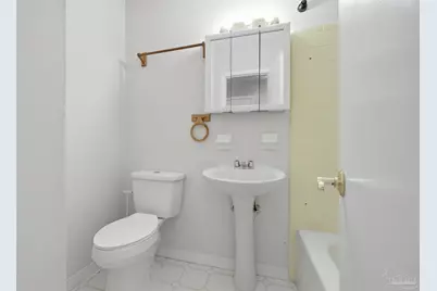 5719 N Ventura Ln, Pensacola, FL 32526 - Photo 11