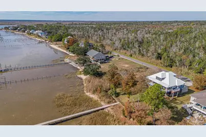 3801 Andrew Jackson Dr, Pace, FL 32571 - Photo 11