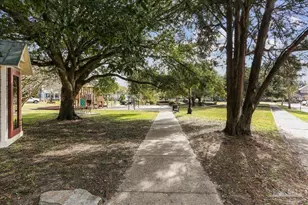 1011 N Reus St, Pensacola, FL 32501 - Photo 33
