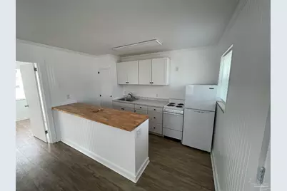 107 Holmes Dr, Pensacola, FL 32507 - Photo 5