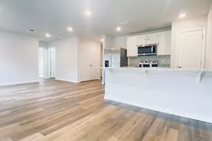 9632 Angel Oak Dr, Pensacola, FL 32526 - Photo 3