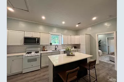 1118 W Belmont St, Pensacola, FL 32501 - Photo 9