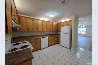 916 Rentz Ave #A, Pensacola, FL 32507 - Photo 7