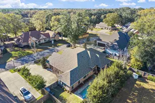 2018 Rambling Oaks Dr, Cantonment, FL 32533 - Photo 53