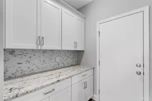 1421 Madelyn Woods Dr, Pensacola, FL 32506 - Photo 19