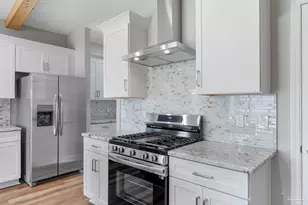 1421 Madelyn Woods Dr, Pensacola, FL 32506 - Photo 15