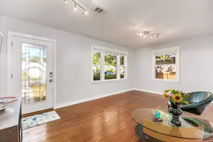 631 W Avery St, Pensacola, FL 32501 - Photo 5