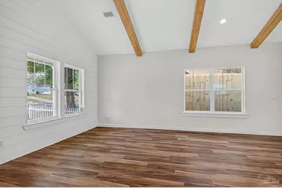 1106 N E St, Pensacola, FL 32501 - Photo 9