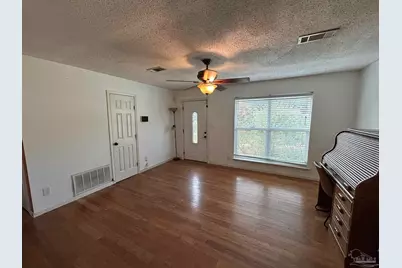 1007 Woodbury Pl, Cantonment, FL 32533 - Photo 5