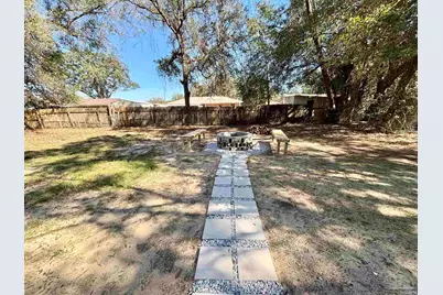 5126 Cora St, Milton, FL 32570 - Photo 5