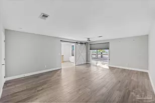 205 Silverthorn Dr, Gulf Breeze, FL 32561 - Photo 21