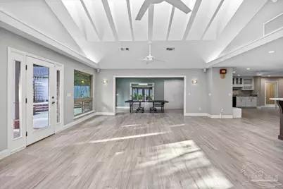 205 Silverthorn Dr, Gulf Breeze, FL 32561 - Photo 5