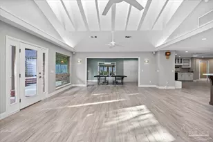 205 Silverthorn Dr, Gulf Breeze, FL 32561 - Photo 5